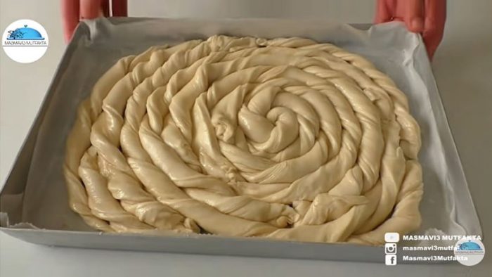 Çıtırtısını Herkesin Duyduğu Katmer Börek Tarifi