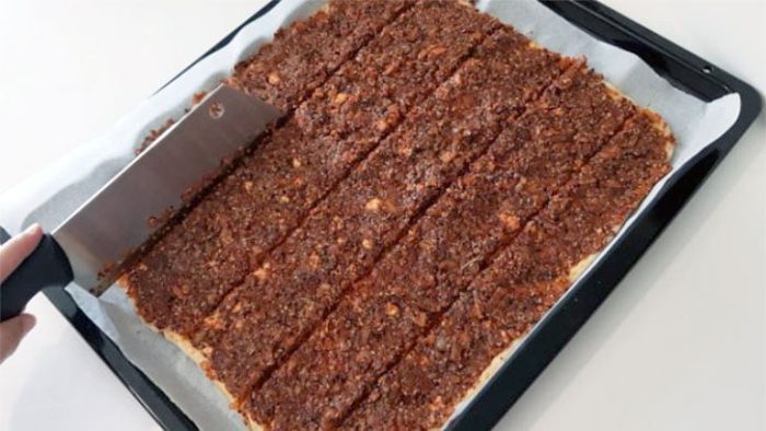 Nefis Lezzet Biberli Ekmek Tarifi