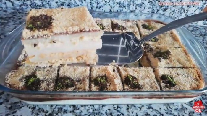 Dünyanın En Kolay Tatlısı Diyeceğiniz Bisküvili Pasta